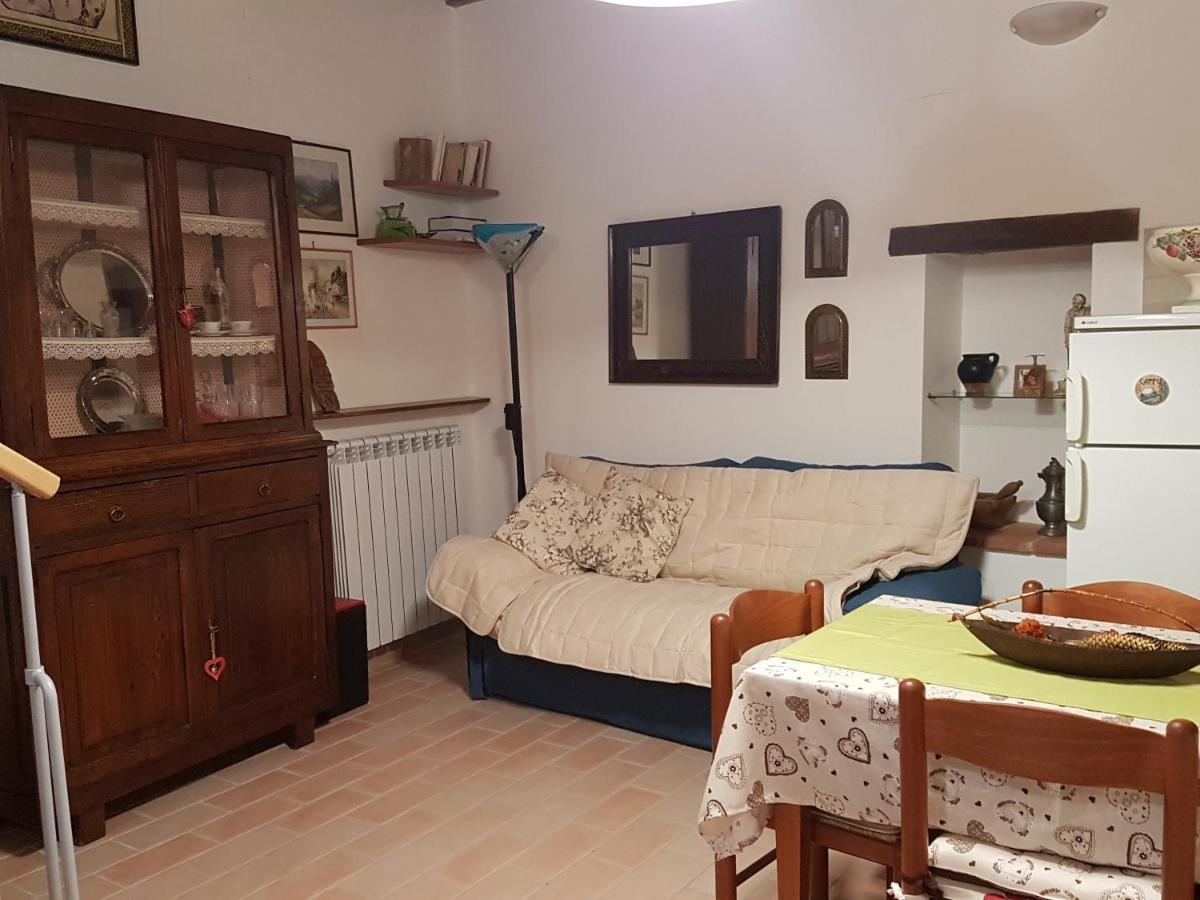 Casa Ernesto-Amica Dei Ciclisti Villa Acquasparta Bagian luar foto